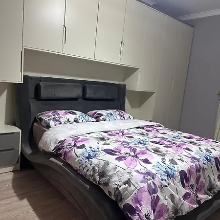 Nanaj Lejlighed Vlorë